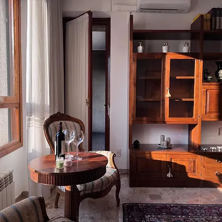 Casa Kolbe 8 , Centro M4 * Milánó