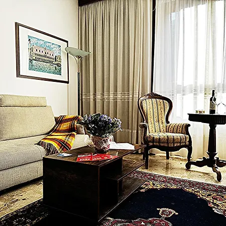 Appartamento Casa Kolbe 8 , Centro M4