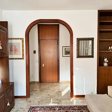 Appartamento Casa Kolbe 8 , Centro M4 Milano
