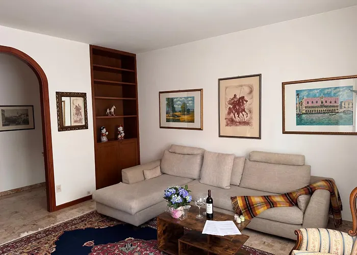 Casa Kolbe 8 , Centro M4 * Milano